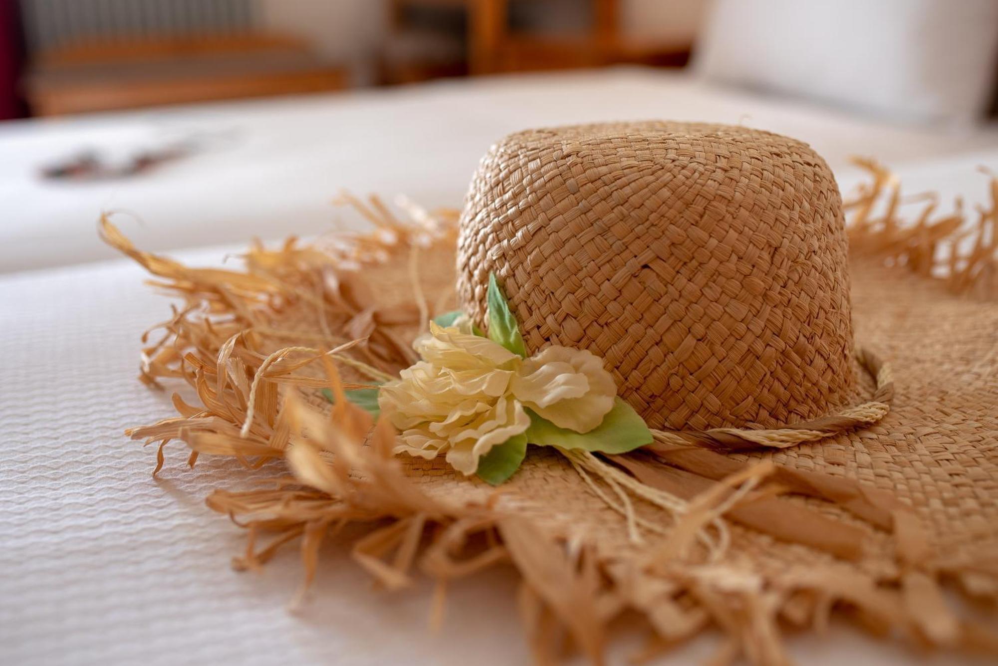 Galini Hotel Skala Eresou Ngoại thất bức ảnh